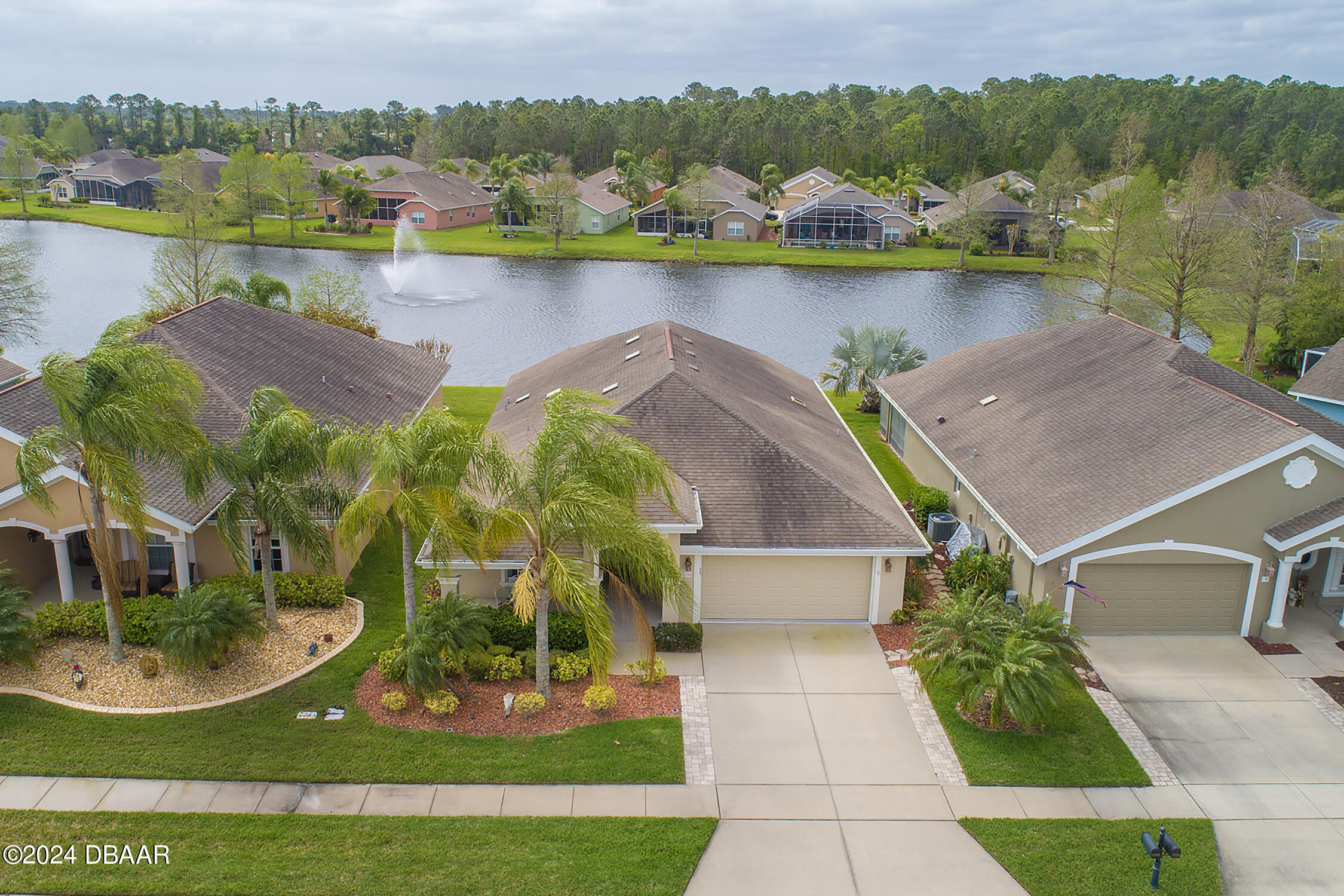 Weeping Elm Cir, Port Orange, FL 32128