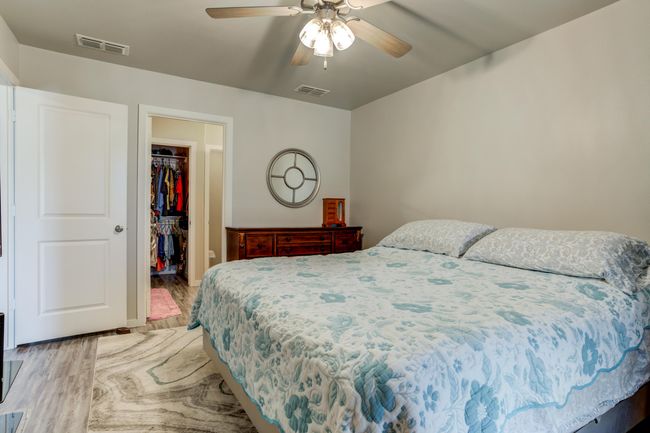 2109 Avenue J, Home with 6 bedrooms, 4 bathrooms and null parking in Lubbock TX | Image 14