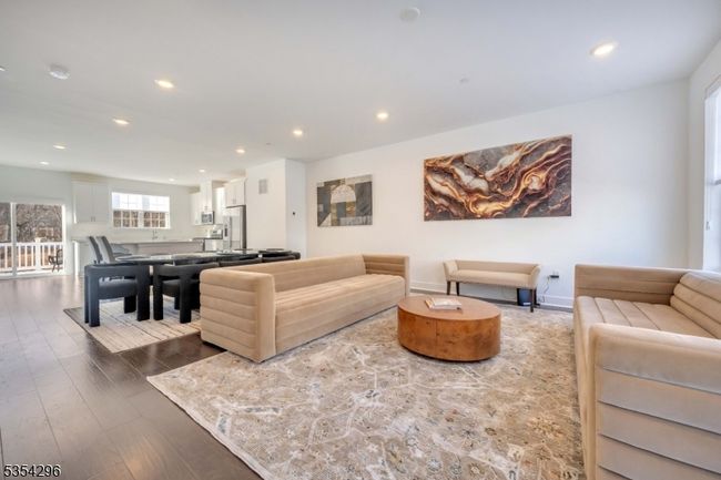 6 Coogan Ct, Townhouse with 3 bedrooms, 3 bathrooms and null parking in Morris Plains NJ | Image 8