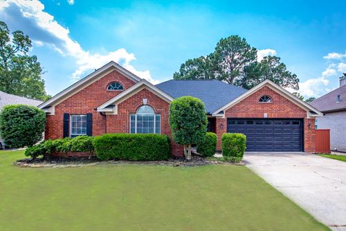 216 Chantilly Cir, Maumelle, AR, 72113-6587 | Card Image