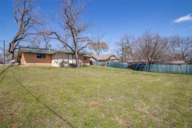 409 W Buffalo St, House other with 3 bedrooms, 2 bathrooms and null parking in Caldwell TX | Image 20