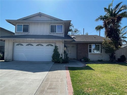 19691 Canberra Ln, Huntington Beach, CA, 92646-3749 | Card Image