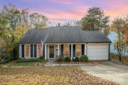 12309 Delcorte Ln, Pineville, NC, 28134-8362 | Card Image