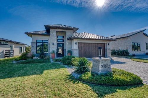 202 Azalea Loop, Horseshoe Bay, TX, 78657-6549 | Card Image
