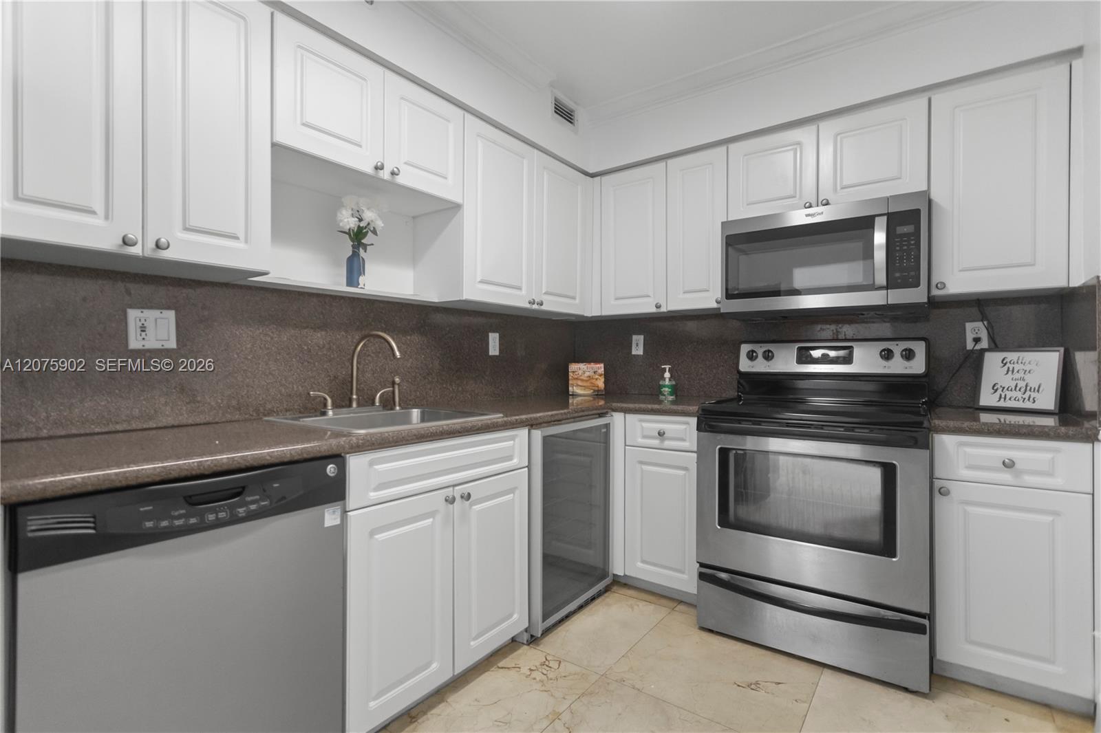 Residential Lease in Hollywood 5