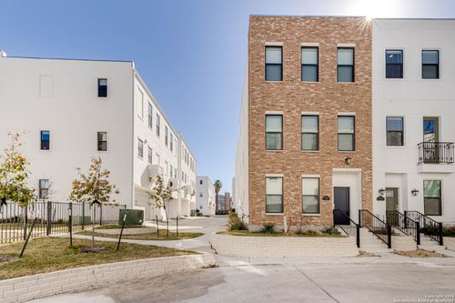 unit-104-144 N Cherry St, San Antonio, TX, 78202-2769 | Card Image