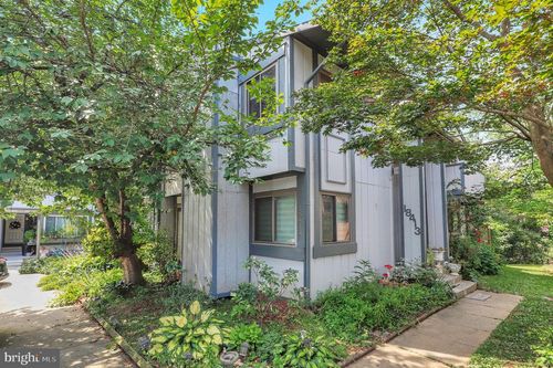 18413 Stone Hollow Dr, GERMANTOWN, MD, 20874-2128 | Card Image