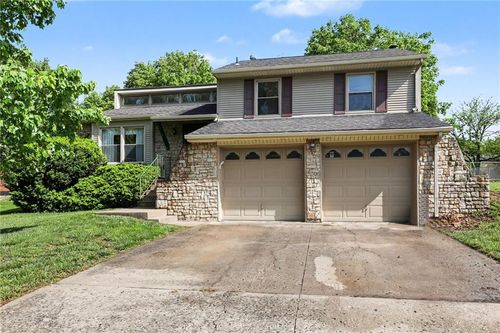 16100 W 130th Terrace, Olathe, KS, 66062 | Card Image
