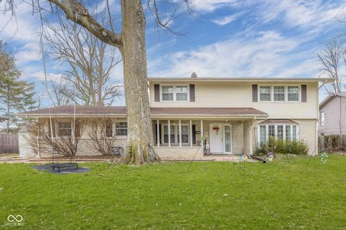 4206 Ridgeway Ave, Columbus, IN, 47203-1147 | Card Image