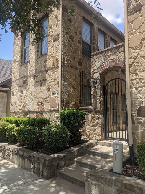 8808 Paradise Dr, Mckinney, TX, 75070-6431 | Card Image