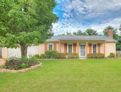 2926 Christoval St, Bartlett, TN, 38133-3908 | Card Image