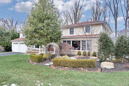 6 Orchard Hill Dr, Monsey, NY, 10952-1503 | Card Image