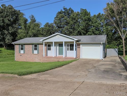 2629 W Avondale St, Poplar Bluff, MO, 63901-2633 | Card Image