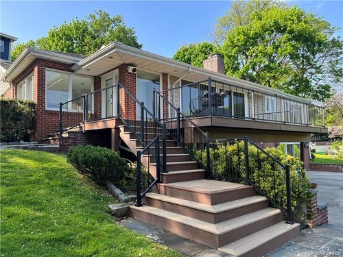 13 Dock Pathway, New Rochelle, NY, 10801-5307 | Card Image