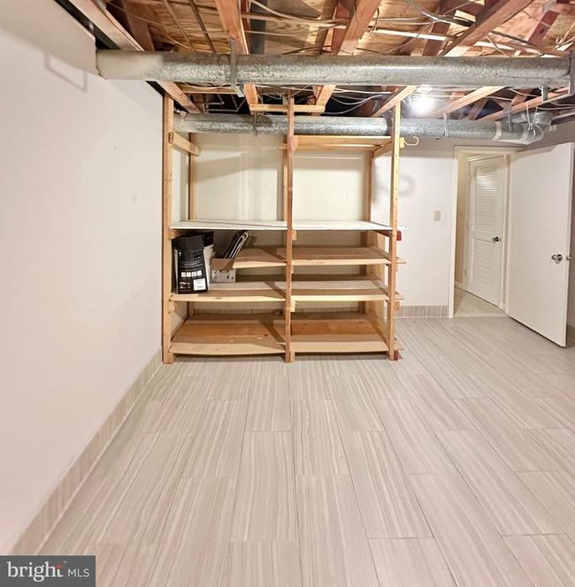 2021 Lakebreeze Way, Townhouse with 3 bedrooms, 4 bathrooms and null parking in RESTON VA | Image 40