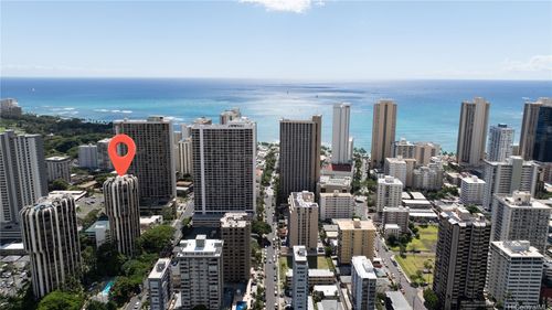 i1004-300 Wai Nani Way, Honolulu, HI, 96815-3983 | Card Image