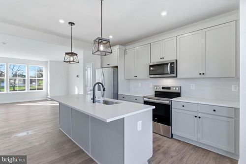 226 Monteith Dr, WINCHESTER, VA, 22601-6811 | Card Image