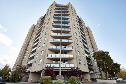 401-2 Westney Rd N, Ajax, ON, L1T3H3 | Card Image