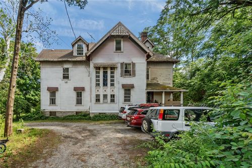 22 Main St, Hope, RI, 02831-1800 | Card Image