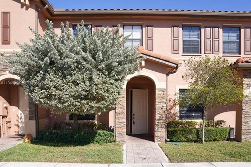 3511-3511 W 89th Pl, Hialeah, FL, 33018-2012 | Card Image