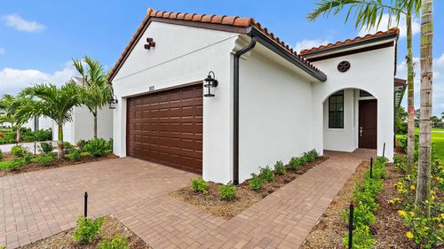 203 Se Via Sangro, Port St. Lucie, FL, 34952 | Card Image