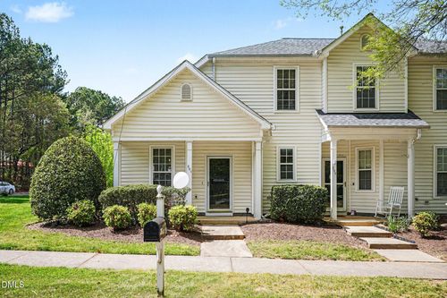 201 Commons Dr, Holly Springs, NC, 27540-7864 | Card Image