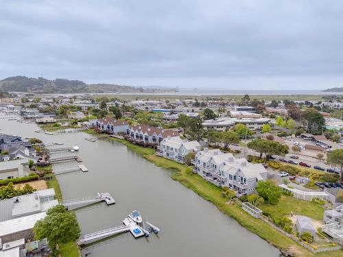 apt-105-100 Lucky Dr, Corte Madera, CA, 94925-1121 | Card Image