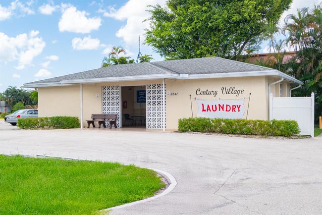 322 - 322 Windsor N, Condo with 1 bedrooms, 2 bathrooms and null parking in West Palm Beach FL | Image 20