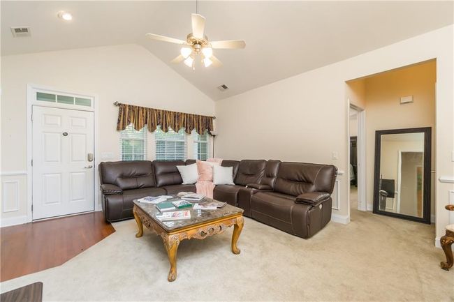 602 - 2623 Grapevine Cir, Condo with 3 bedrooms, 3 bathrooms and 2 parking in Cumming GA | Image 6