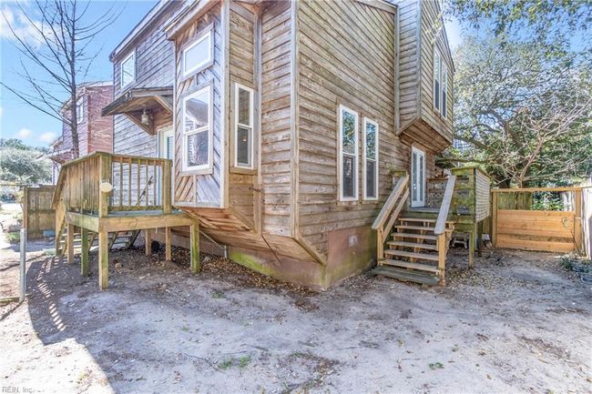 2568 Shore Dr, House attached with 3 bedrooms, 2 bathrooms and null parking in Virginia Beach VA | Image 28