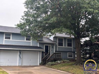 2023 Holiday Dr, House other with 4 bedrooms, 3 bathrooms and null parking in Emporia KS | Image 1