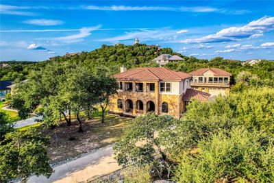 Your Tuscan Villa on a 1-acre parcel | Image 1