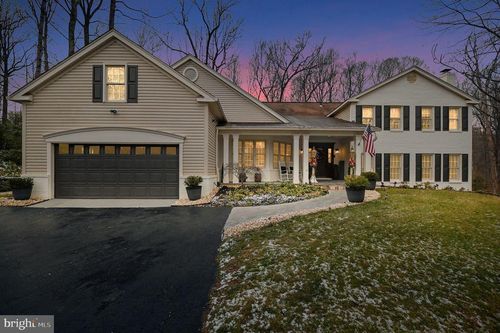 11728 Stuart Mill Rd, Oakton, VA, 22124-1221 | Card Image