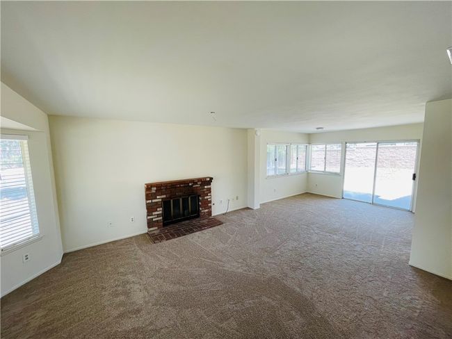 25020 Jutland Dr, House other with 3 bedrooms, 3 bathrooms and 2 parking in Hemet CA | Image 6
