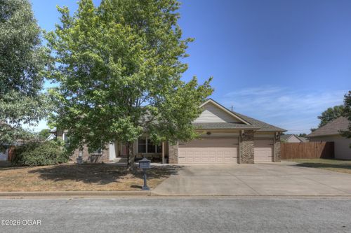 123 Jared Blvd, Webb City, MO, 64870-9214 | Card Image
