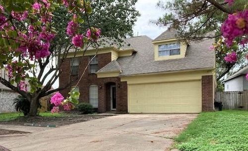 20507 Big Wells Dr, Katy, TX, 77449-6258 | Card Image