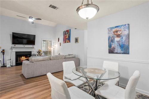 207-3960 Riverlook Pkwy Se, Marietta, GA, 30067-4517 | Card Image