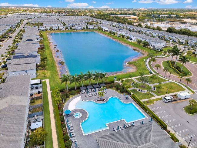 2679 Se 13 Th Ct, Townhouse with 3 bedrooms, 3 bathrooms and null parking in Homestead FL | Image 37