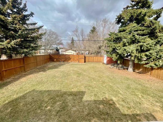518 5 Avenue, Home with 4 bedrooms, 2 bathrooms and 3 parking in Wainwright AB | Image 35