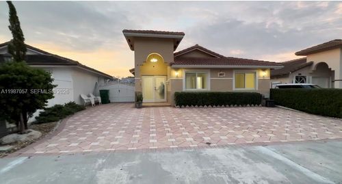 8807 Nw 109th Ter, Hialeah Gardens, FL, 33018 | Card Image