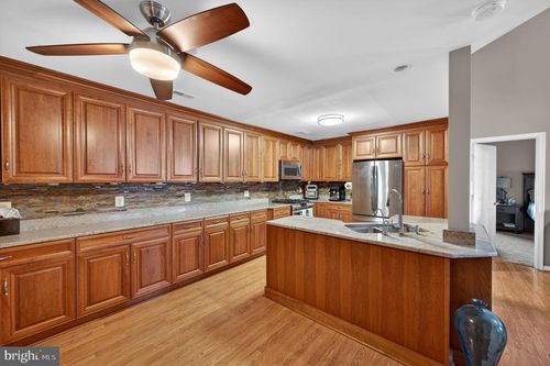 b-6 Tyler Falls Ct, BALTIMORE, MD, 21209-5227 | Card Image