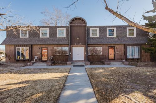 3102 Sierra Parkway & 40 Pawnee, Hutchinson, KS, 67502 | Card Image