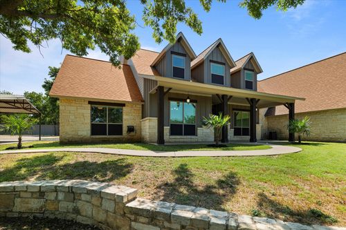 402 N Parkway Dr, Alvarado, TX, 76009-3740 | Card Image