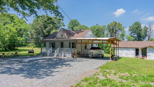 1200 Wahnona Ave, SHENANDOAH, VA, 22849-1027 | Card Image