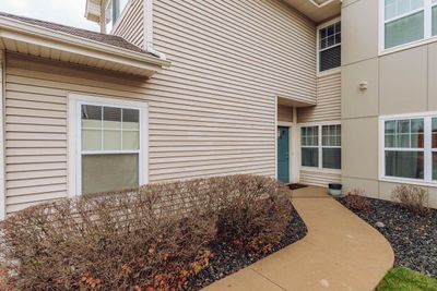 B - 9363 S Cobblestone Way, Condo with 2 bedrooms, 2 bathrooms and null parking in FRANKLIN WI | Image 3