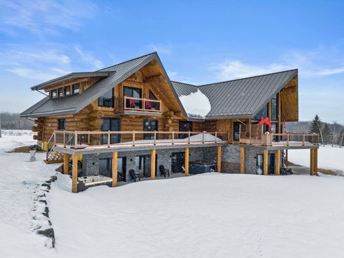 2615 Ch De St-Jean-Des-Piles, Shawinigan, QC, G0X2V0 | Card Image