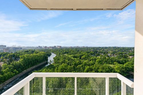 1603-10 Wilby Cres, York, ON, M9N0B6 | Card Image