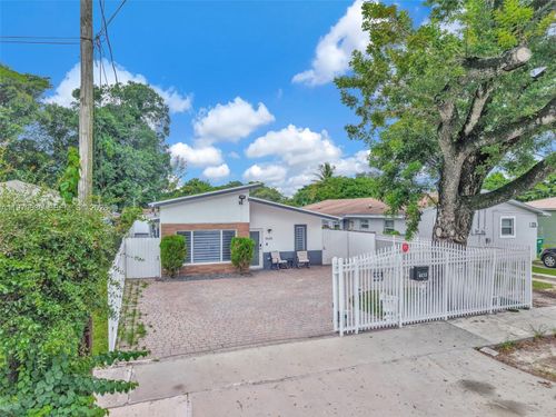 4430 Nw 23rd Ave, Miami, FL, 33142-4606 | Card Image