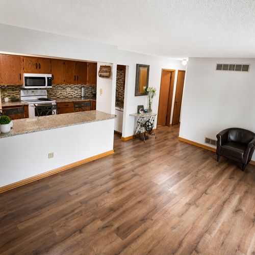 b-1323 Buell Ave, Joliet, IL, 60435-6879 | Card Image