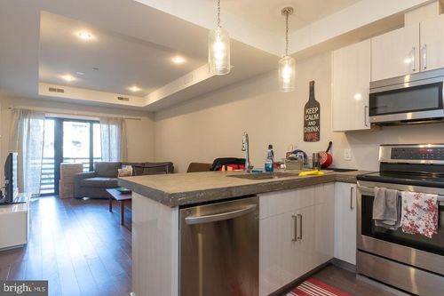 apt-404-938 New Market St, PHILADELPHIA, PA, 19123-2375 | Card Image